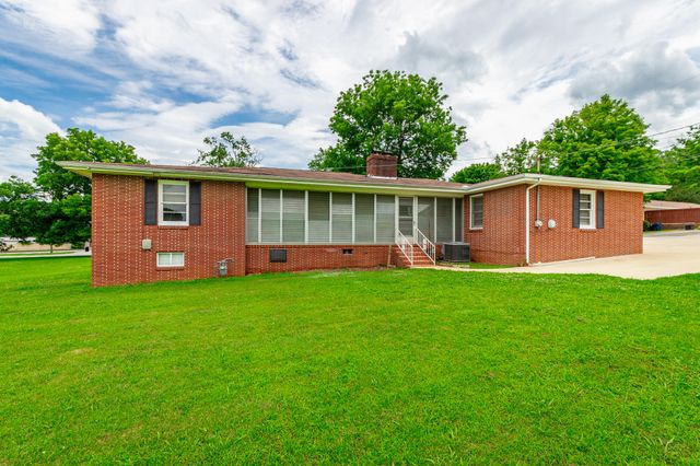 205 Five Points Road, Chickamauga, GA 30707