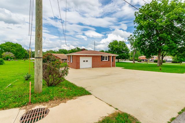 205 Five Points Road, Chickamauga, GA 30707
