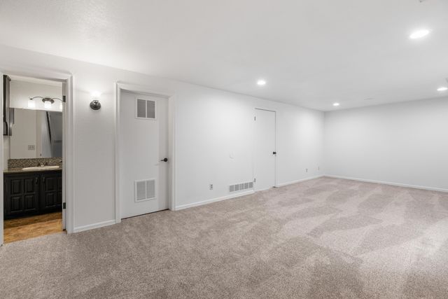 2028 Marc Ave, Andover, KS 67002