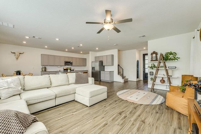 1107 Winifred DR, Austin, TX 78748