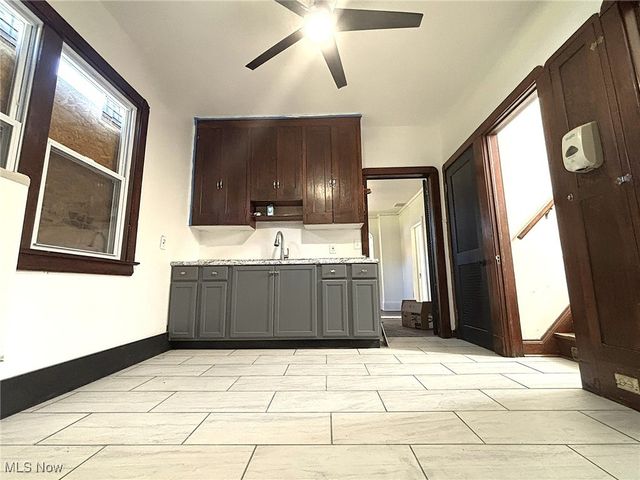 5103 Hamm Avenue, Cleveland, OH 44127