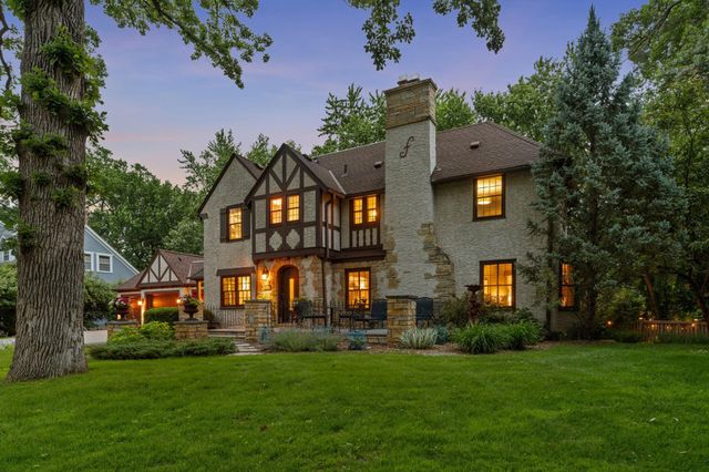 249 Hawthorne Road, Hopkins, MN 55343