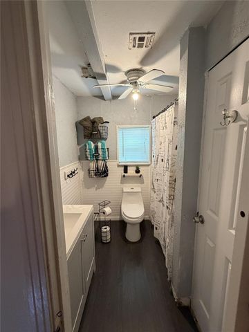 4710 9th Street, Bacliff, TX 77518