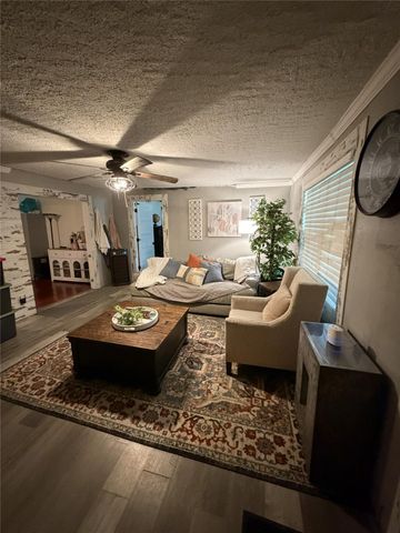 4710 9th Street, Bacliff, TX 77518