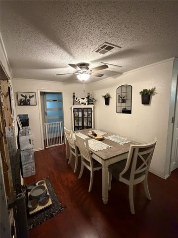 4710 9th Street, Bacliff, TX 77518