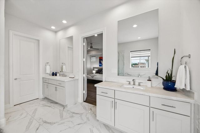 8741 Park Kolbe Lane, Houston, TX 77080