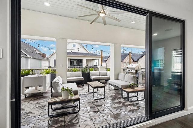 8741 Park Kolbe Lane, Houston, TX 77080