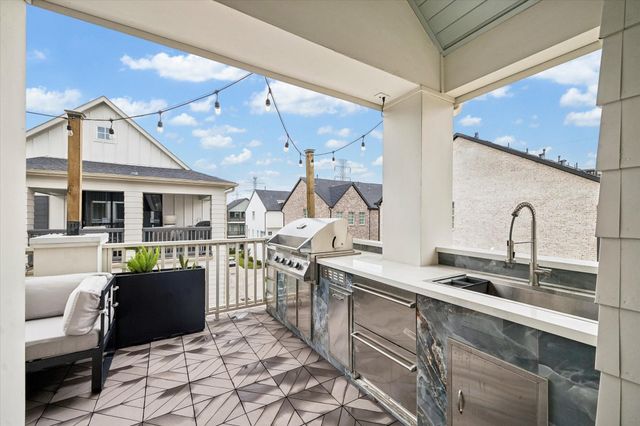 8741 Park Kolbe Lane, Houston, TX 77080