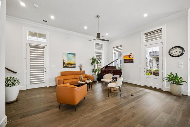 8741 Park Kolbe Lane, Houston, TX 77080
