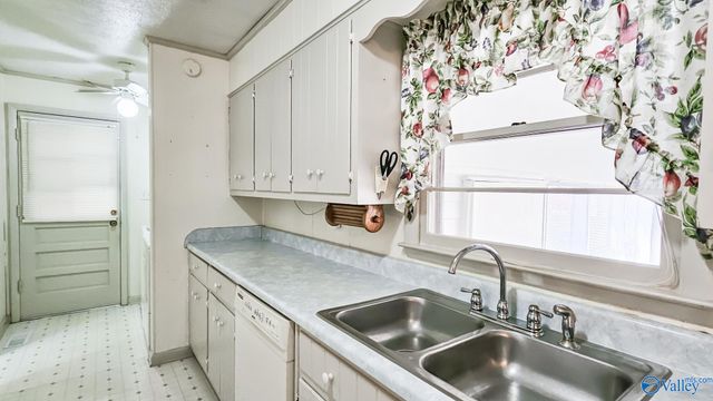 18332 Elles Drive, Athens, AL 35611