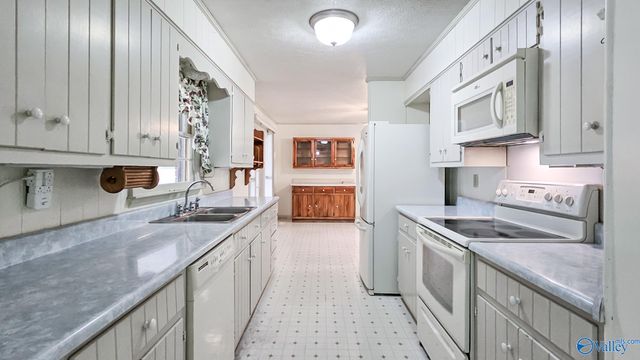 18332 Elles Drive, Athens, AL 35611