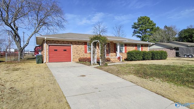 18332 Elles Drive, Athens, AL 35611