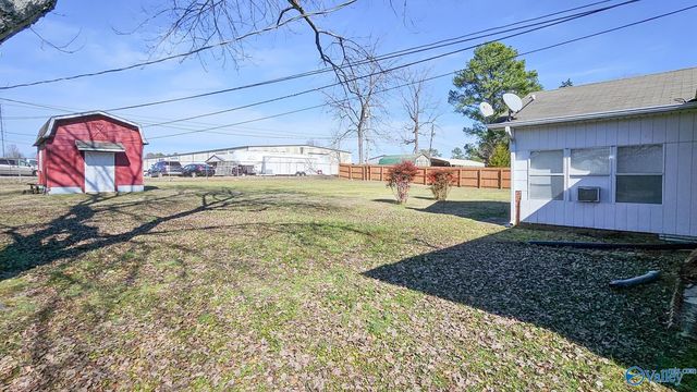 18332 Elles Drive, Athens, AL 35611