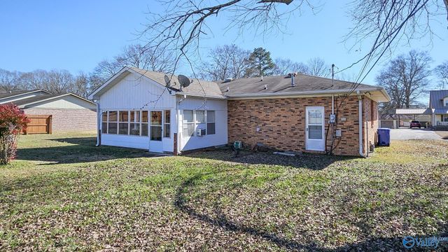 18332 Elles Drive, Athens, AL 35611