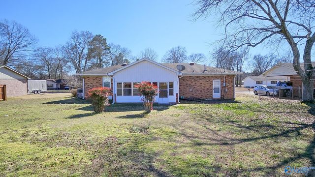 18332 Elles Drive, Athens, AL 35611