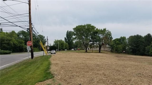 1255 Maple Street Ext, Coraopolis, PA 15108