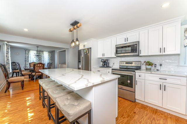 77 Hubbell Avenue, Watertown, CT 06779