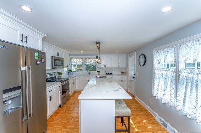 77 Hubbell Avenue, Watertown, CT 06779