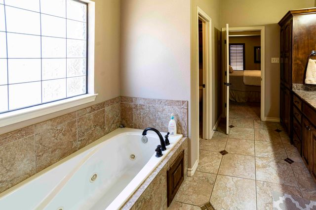 3807 105th Street, Lubbock, TX 79423
