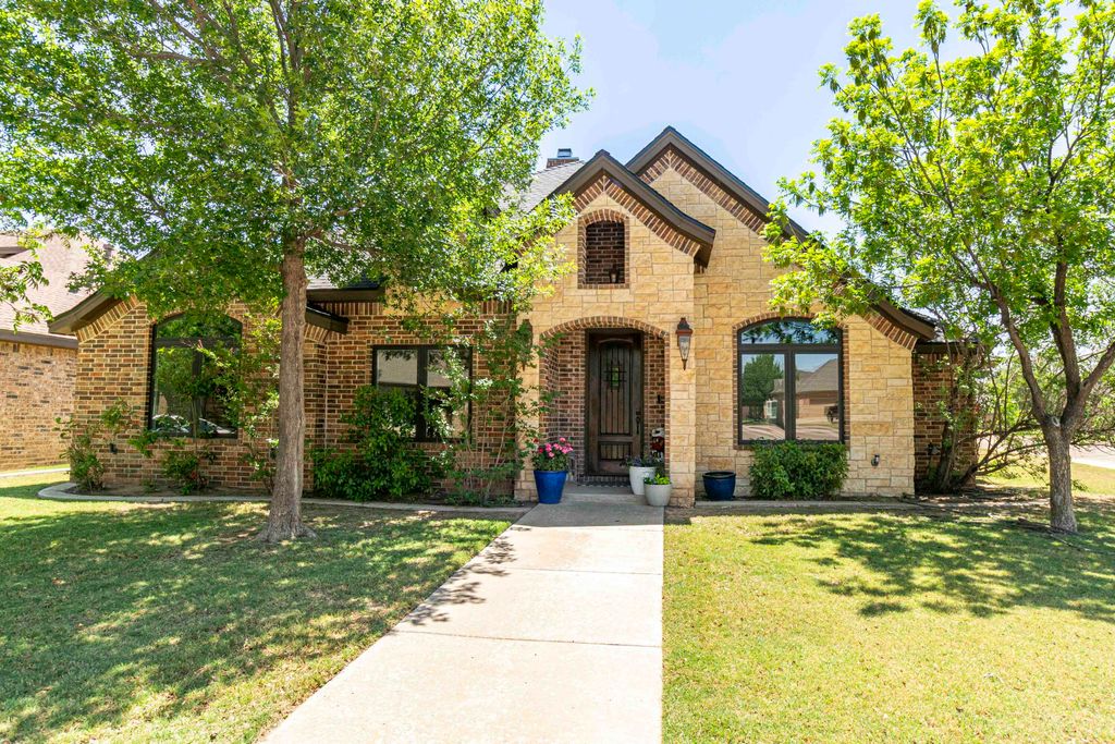 3807 105th Street, Lubbock, TX 79423