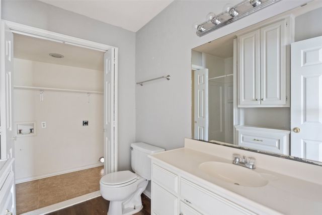 1811 Hidden Valley Road, Granbury, TX 76049