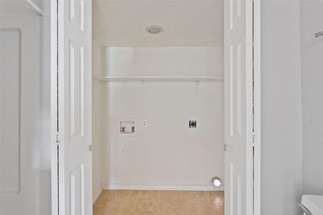 1811 Hidden Valley Road, Granbury, TX 76049