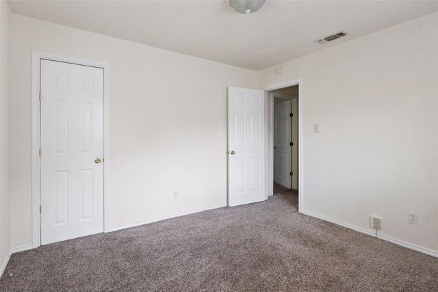 1811 Hidden Valley Road, Granbury, TX 76049