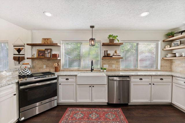 9 Lilium Court, The Woodlands, TX 77380