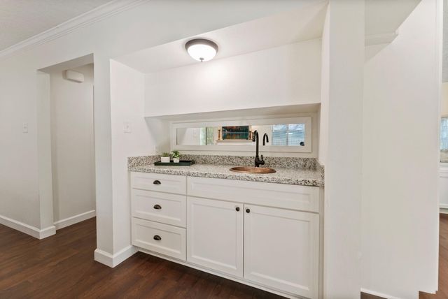 9 Lilium Court, The Woodlands, TX 77380