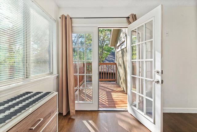 9 Lilium Court, The Woodlands, TX 77380