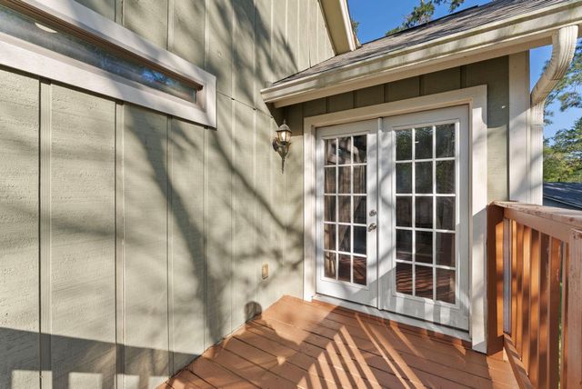 9 Lilium Court, The Woodlands, TX 77380