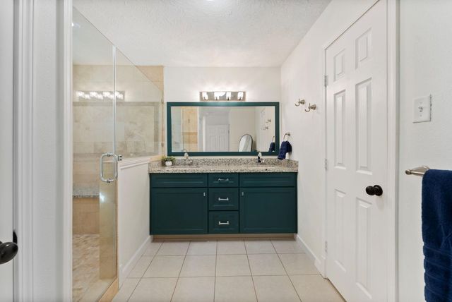 9 Lilium Court, The Woodlands, TX 77380