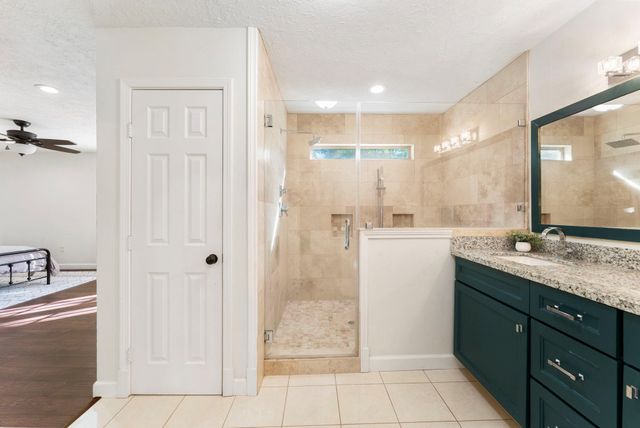 9 Lilium Court, The Woodlands, TX 77380