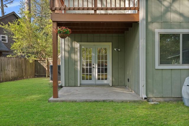 9 Lilium Court, The Woodlands, TX 77380