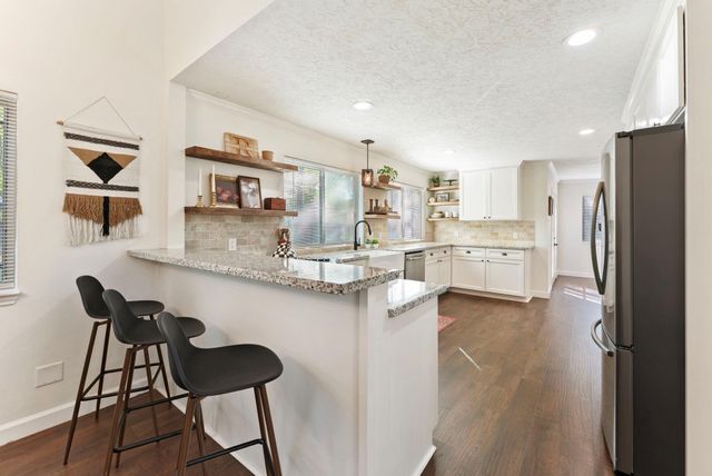 9 Lilium Court, The Woodlands, TX 77380