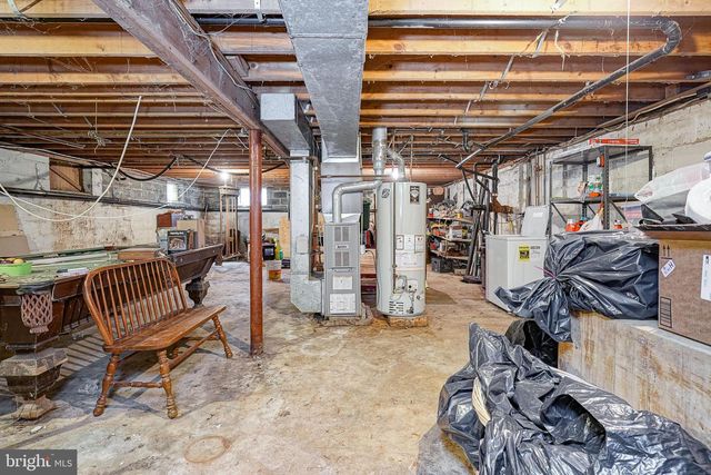 19 W CENTRAL AVE, Hammonton, NJ 08037