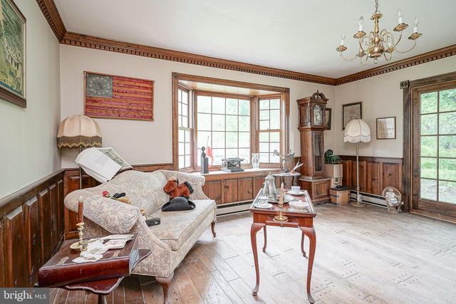 19 W CENTRAL AVE, Hammonton, NJ 08037