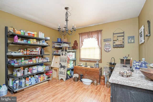 19 W CENTRAL AVE, Hammonton, NJ 08037