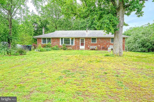 19 W CENTRAL AVE, Hammonton, NJ 08037