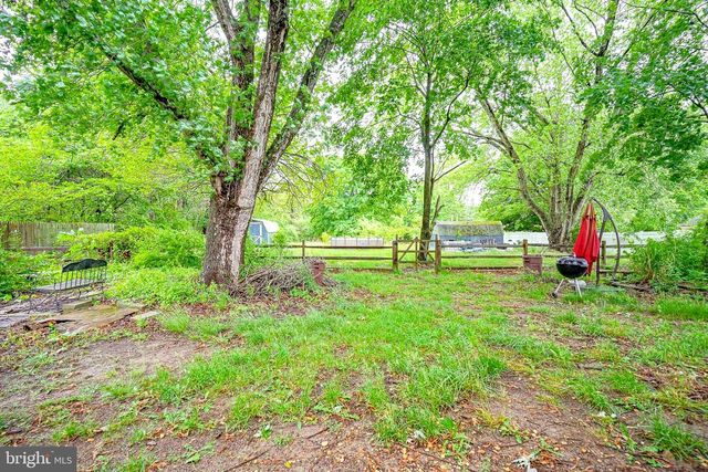 19 W CENTRAL AVE, Hammonton, NJ 08037