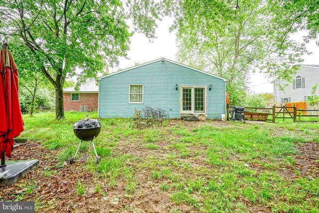 19 W CENTRAL AVE, Hammonton, NJ 08037