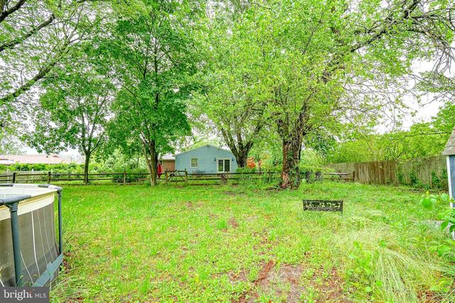 19 W CENTRAL AVE, Hammonton, NJ 08037