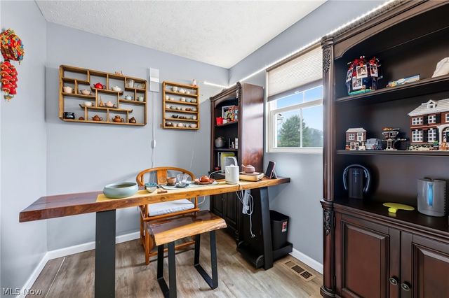 147 Springvale Drive, Amherst, OH 44001