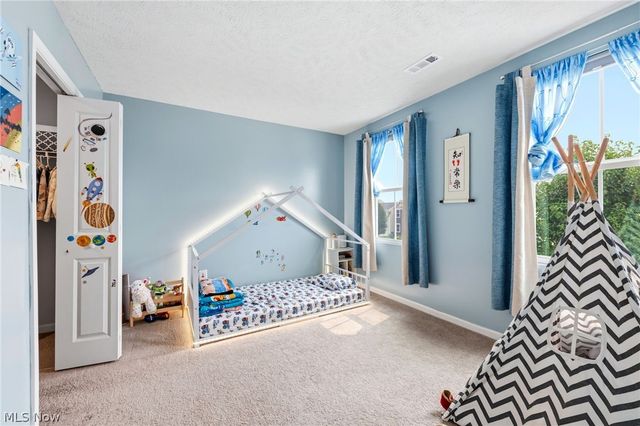 147 Springvale Drive, Amherst, OH 44001