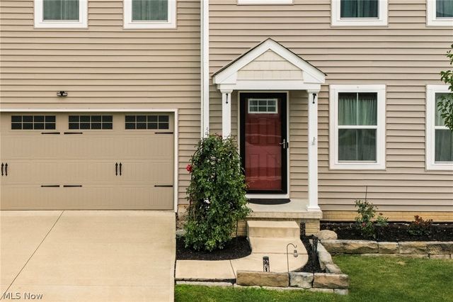 147 Springvale Drive, Amherst, OH 44001