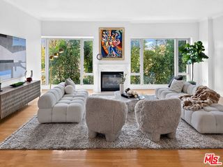 10727 Wilshire Boulevard 404, Los Angeles, CA 90024