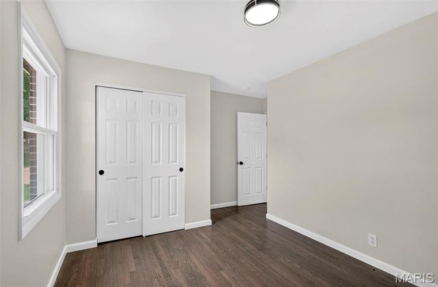 2075 Barcelona Drive, Florissant, MO 63033