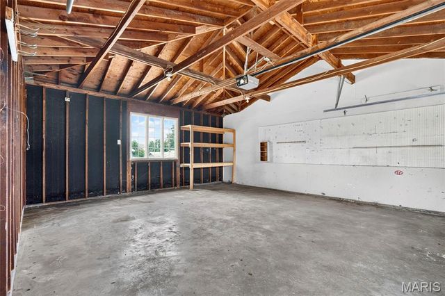 2075 Barcelona Drive, Florissant, MO 63033