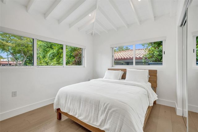 12478 N Bayshore Dr, North Miami, FL 33181