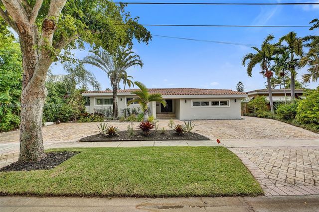 12478 N Bayshore Dr, North Miami, FL 33181